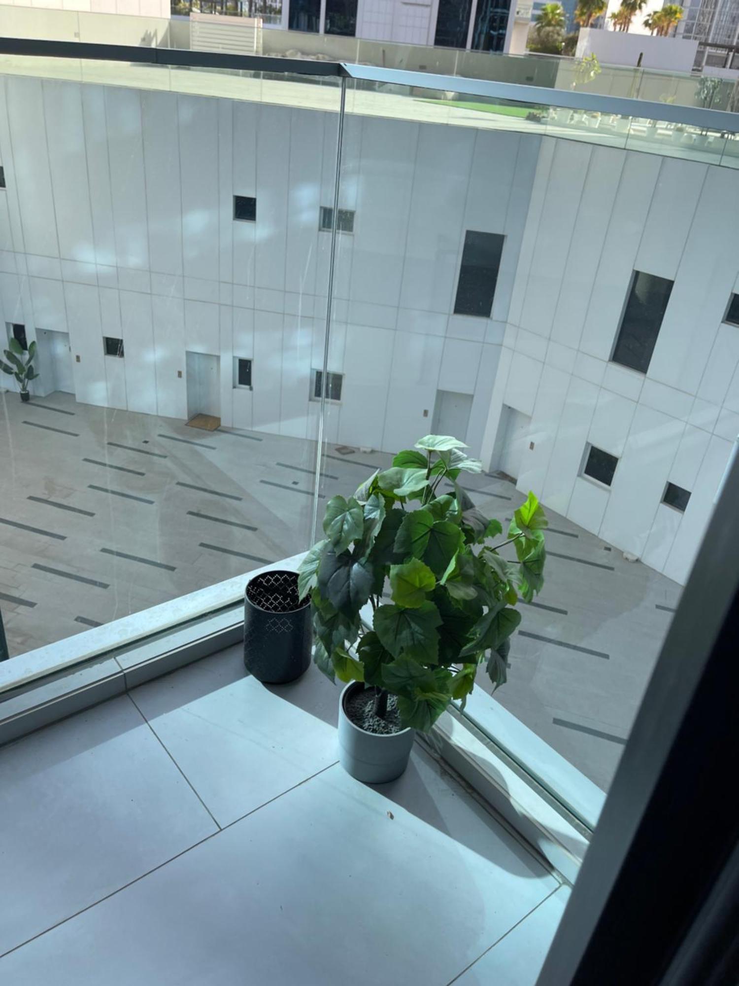 Marquise Square Tower Luxury App'S Hotell Dubai Exteriör bild